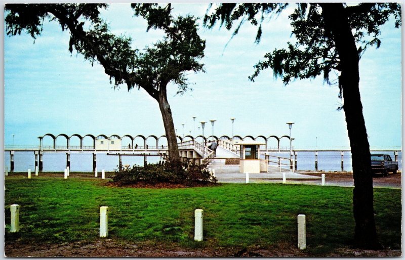 VINTAGE POSTCARD THE NEW FISHING PIER AT JEKYLL ISLAND GEORGIA