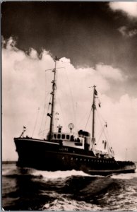 MT Loire L. Smit & Co's Internationale Sleepdienst Tug Boat Ship RPPC C018