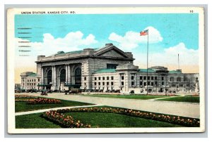 Vintage 1935 Postcard Union Station Antique Cars Trains Kansas City Missouri