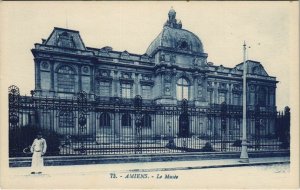 CPA AMIENS Le Musée (18030)