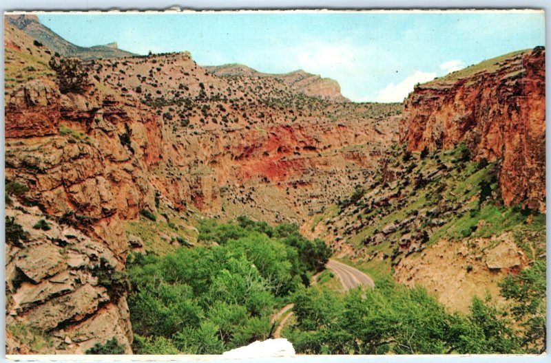 c1970s Pub Cody, WY Entrance Shell Canyon & Big Horn Mountains Chrome PC A302
