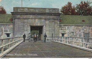 FORTRESS MONROE , Virginia , 00-10s ; Main Gate