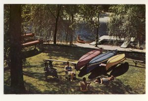 Moodus, Connecticut/CT Postcard, Ted Hilton's Resort,Waiting  Canoes, 1956!