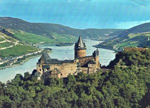 VINTAGE CONTINENTAL SIZE POSTCARD THE RHINE RIVER AT BACHARACH GERMANY