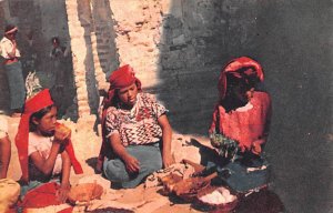 Mercado Guatemala Postcard