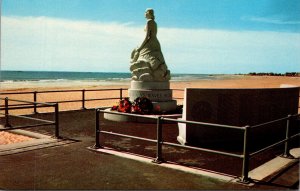 New Hampshire Hampton Beach Marine Memorial