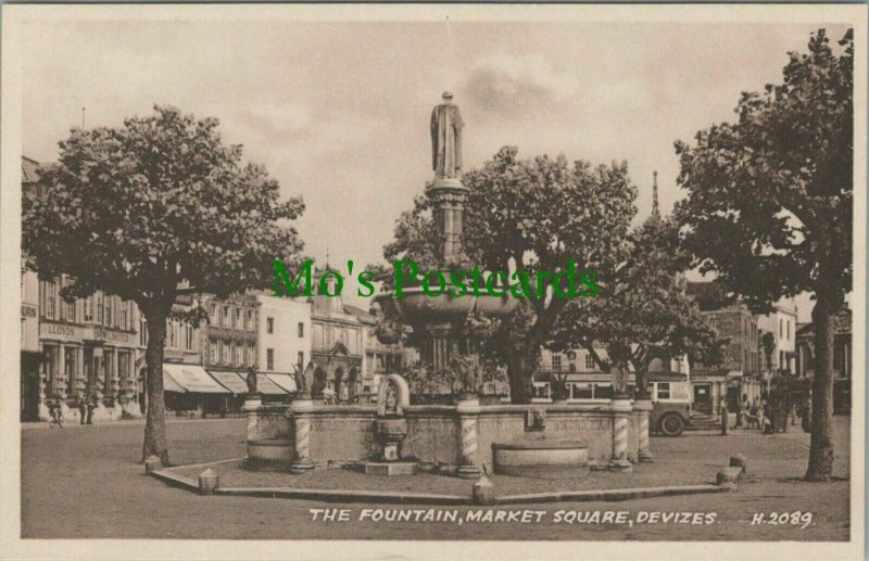 Wiltshire Postcard - The Fountain, Market Square, Devizes   RS27891