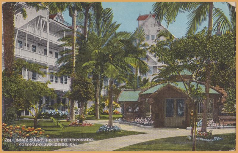 San Diego, Calif., Inner Court, Hotel Del Coronado - 1943