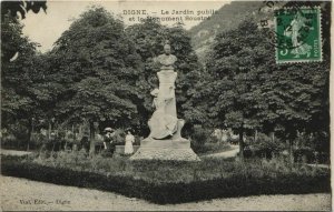 CPA Digne-les-Bains le jardin public et le monument soustre (1208617) 