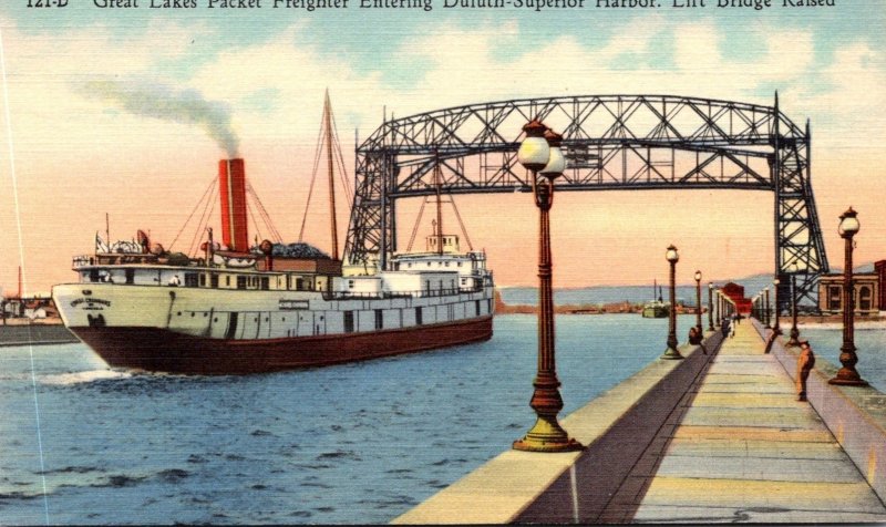 Minnesota Great Lakes Packet Freighter Entering Duluth-Superior Harbor Lift B...