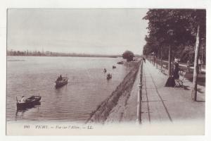 P1142 old postcard fishing boats france vichy - vue sur l allier