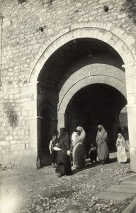 bosnia and herzegovina, SARAJEVO Сарајево, Unknown Gate (1920s) RPPC Postcard