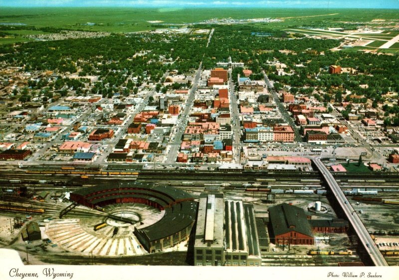 VINTAGE CONTINENTAL SIZE POSTCARD AERIAL VIEW OF CHEYENNE WYOMING 1960s/1970s