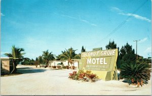 postcard FL - Coconut Grove Motel - Marathon Florida