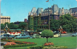 Canada The C.P.R. Empress Hotel Tally Ho in Victoria British Columbia C260