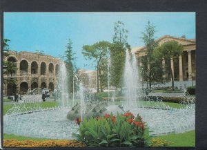 Italy Postcard - Verona - Square Bra The Fountain      RR7027