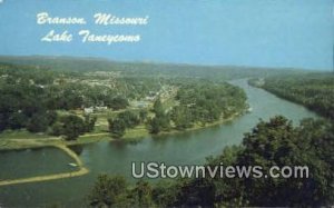 Lake Taneycomo in Branson, Missouri