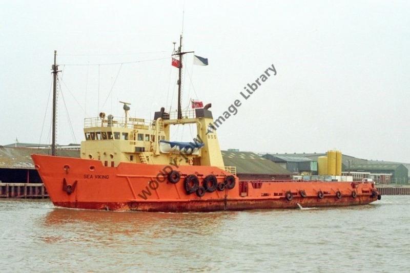 ap0942 - Norwegian Tug Supply - Sea Viking , built 1973 - photo 6x4 