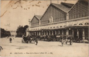 CPA ORLÉANS - Place de la gare (155392)