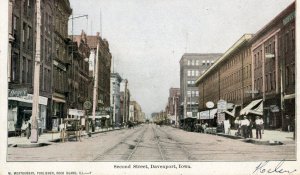 Postcard Antique Hand Tinted View of Second Street in Davenport, IA.    aa6