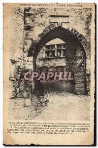 Old Postcard Perouges La Porte d & # 39En Top and & # 39inscription on the se...