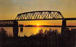 New Chicago Burlington & Quincy Railroad Bridge Quincy, Illinois, USA 1971 