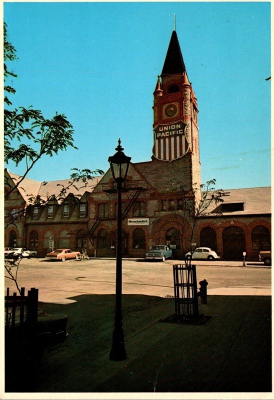 Wyoming Cheyenne Union Pacific Depot 1984