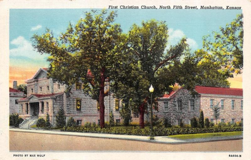 MANHATTAN, KS Kansas  FIRST CHRISTIAN CHURCH  Riley County   c1940's Postcard