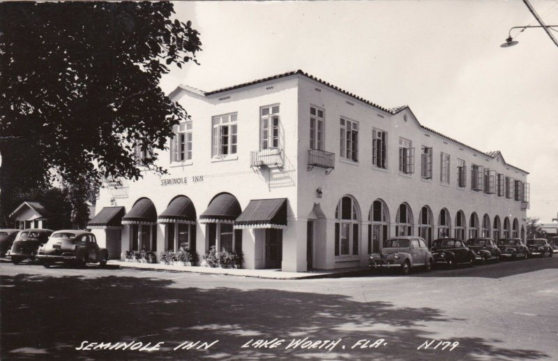 Florida Lake Worth Seminole Inn With Old Cars Real Photo sk314