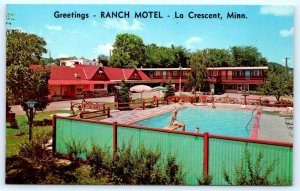 LA CRESCENT, Minnesota MN ~ Roadside RANCH MOTEL Swimming Pool c1960s  Postcard