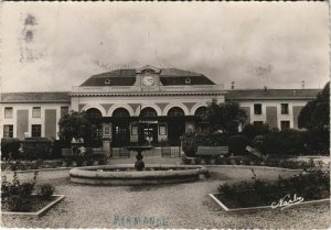 CPM MARMANDE La Gare et son Jardin (24606)