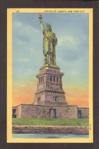 NEW YORK CITY NY THE STATUE OF LIBERTY ELLIS ISLAND NY VINTAGE POSTCARD