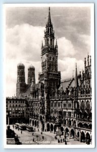 RPPC MUNCHEN Rathaus und Frauenkirche GERMANY Postcard