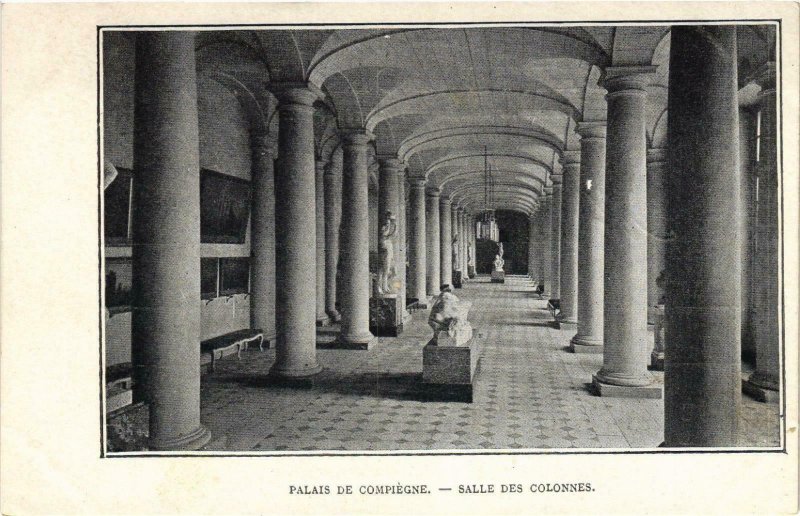 CPA Compiegne- Le Palais, Salle des Colonnes FRANCE (1008948)