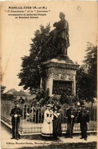 CPA MARS-la-TOUR - L'Alsacienne et la Lorraine - Gendarmes au Monument (483458)