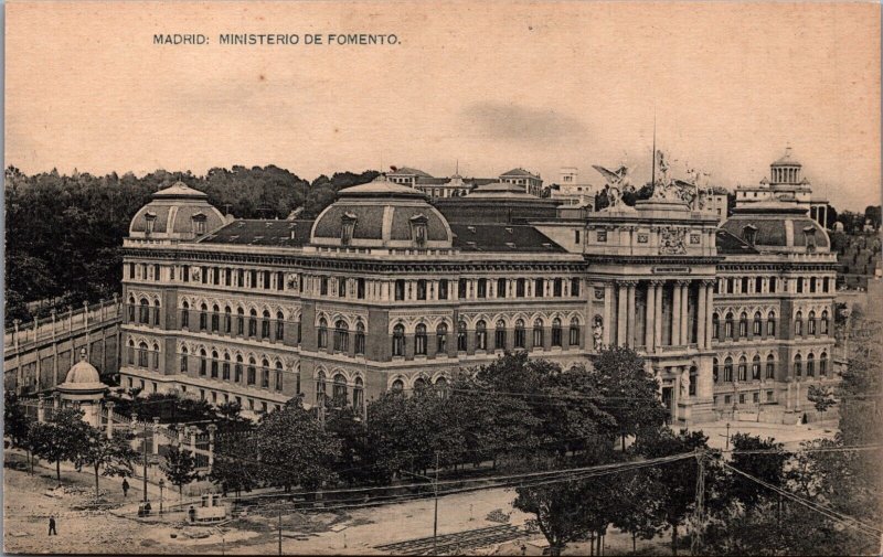 Spain Madrid Ministerio De Fomento Vintage Postcard  C070