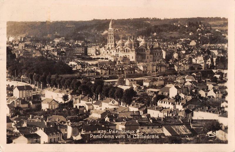 BR51065 Panorama vers a cathedrale perigueux France