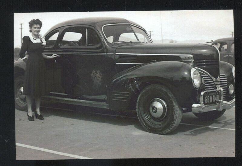 1939 DODGE BUSINESS COUPE CAR DEALER ADVERTISING POSTCARD PRETTY WOMAN '39