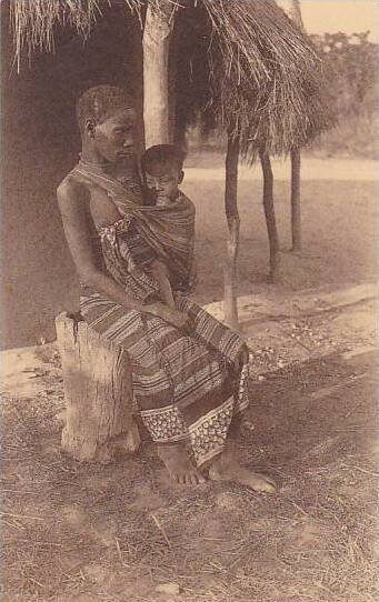 Belgian Congo Katanga Femme et enfant indigenes