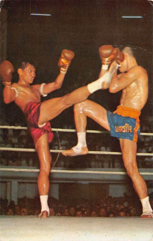 Bangkok Thailand two men Thai-style boxing in ring vintage pc Z41382