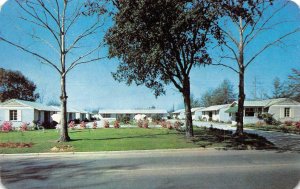 VALDOSTA, GA Georgia  VALOW MOTOR COURT~AC Brandon ROADSIDE 1950 Chrome Postcard