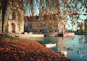 Postcard Couleurs Et Lumiere De France Fontainebleau L'etang Des Carpes Chateau