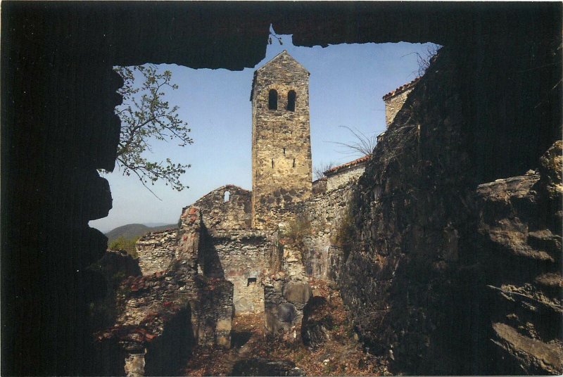 Georgia Nekresi church abaye cathedral view mountain