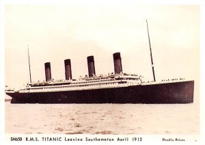 RMS Titanic Leaving Southampton, Modern Card White Star Line Titanic Ship 