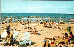 Postcard BEACH SCENE State of Prince Edward Island PE AK9350