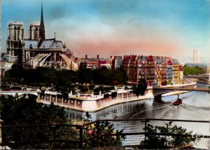 France Paris L'ile de la Cite vue d'amont Notre Dame