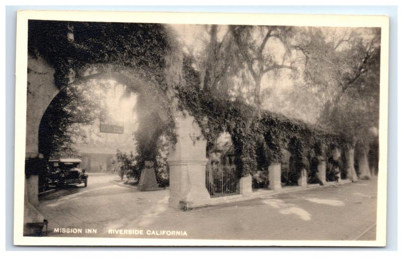 Postcard Mission Inn, Riverside, CA 1930-40's RPPC D6