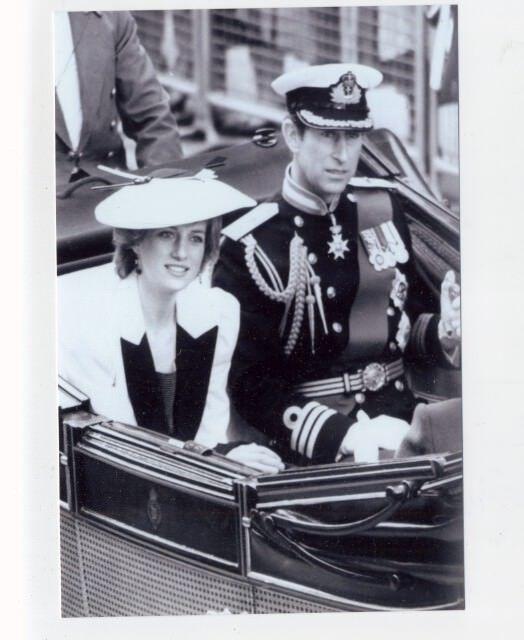 mm96 - Princess Diana & Charles - Royalty photo 6x4