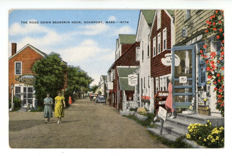 MA - Rockport. Bearskin Neck, Artists' Row