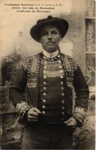 CPA Costumes Bretons - Un Gas de BANNALEC - Costume de Mariage (483270)